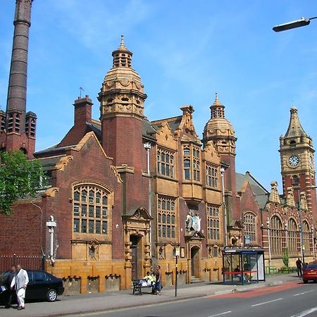 Modern Flat In Moseley With Free Parking Apartamento Birmingham Exterior foto